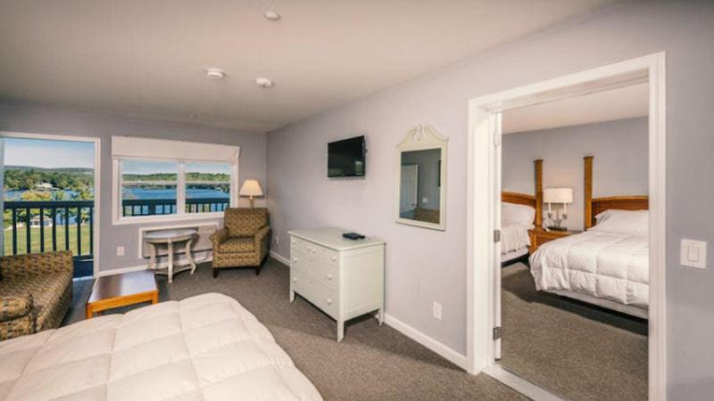 Crescent Lake Inn And Suites ウルフボロ エクステリア 写真